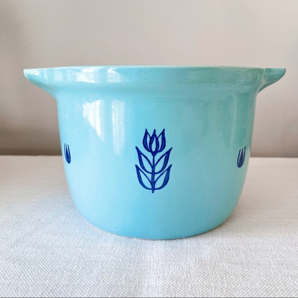 Vintage Blue Tulip Cronin ceramic bean pot/oven safe bowl - Picture 2 of 4